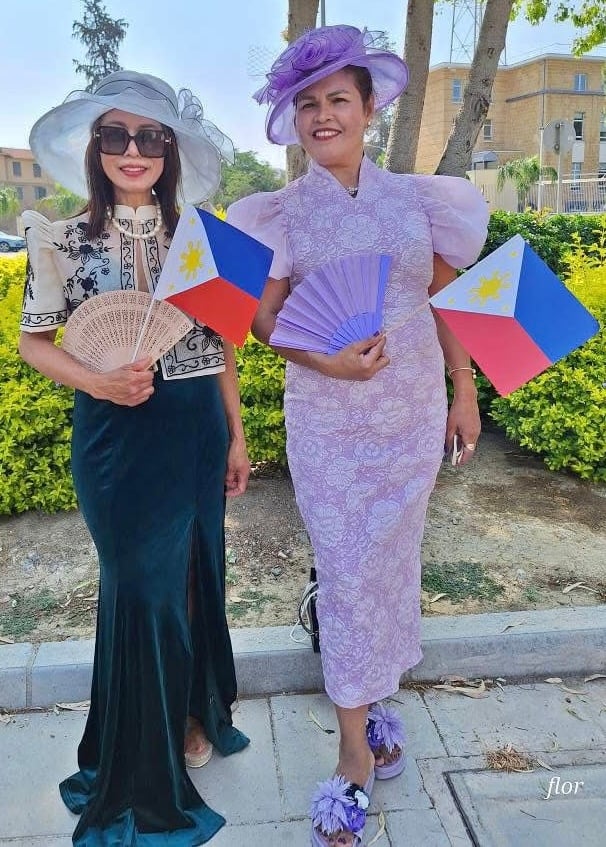 Marife de Guzman and Regina Tariman.