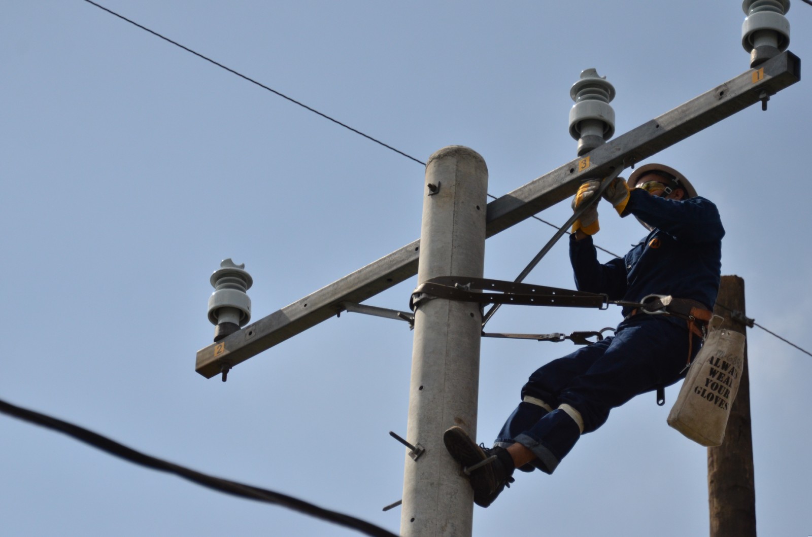 Lower Meralco rates for the second consecutive month; public reminded to practice electrical safety this rainy season