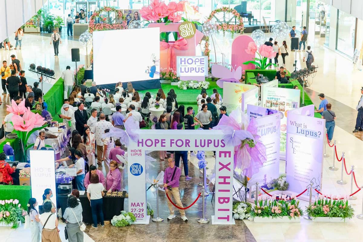 The Hope for Lupus Foundation successfully opened the latest run of its public awareness exhibit on 27 May at SM Aura Premier.