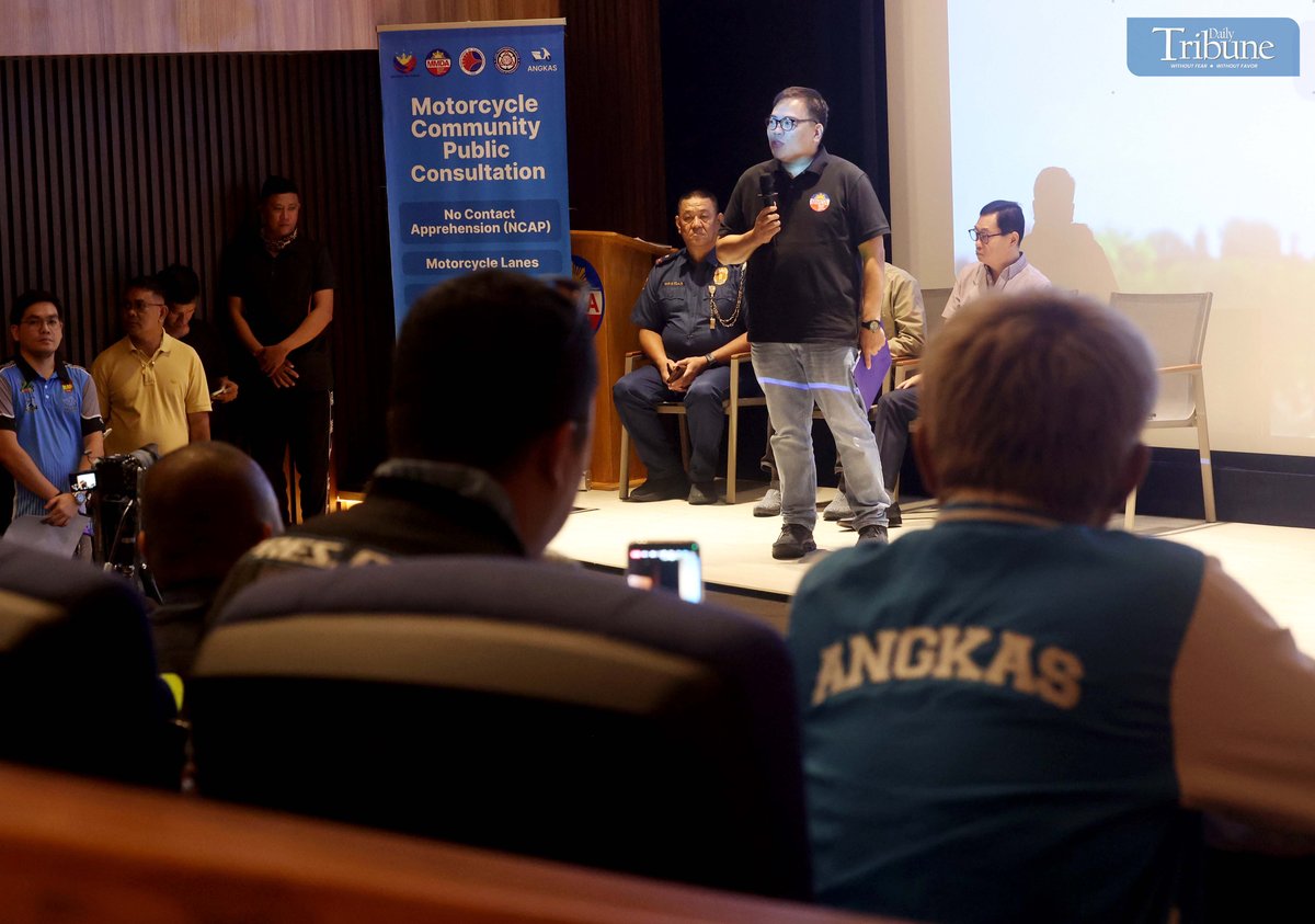 Metropolitan Manila Development Authority (MMDA) Chairman Don Artes meets with representatives of various motorcycle riders' groups at the MMDA headquarters in Pasig City on Friday to discuss the No Contact Apprehension Policy (NCAP) and other traffic-related concerns.