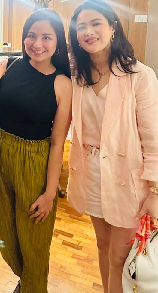 Roselynn Sison and Krizia de Zuzuarregui.