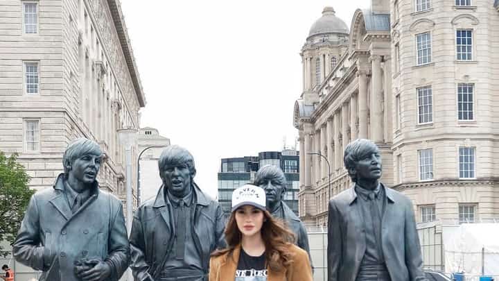 ARCI Muñoz and Bantay, Ilocos Sur Vice Mayor Sammy Boy Parilla II were spotted together on a flight to Europe, fueling fresh romance rumors.