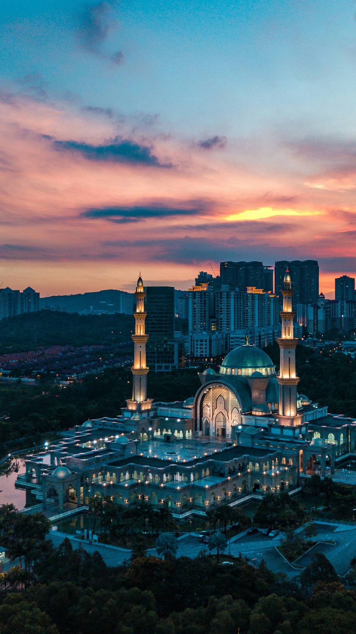 Masjid Wilayah Persekutuan.