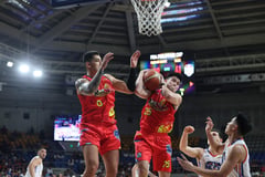 Rain or Shine completes semifinals cast