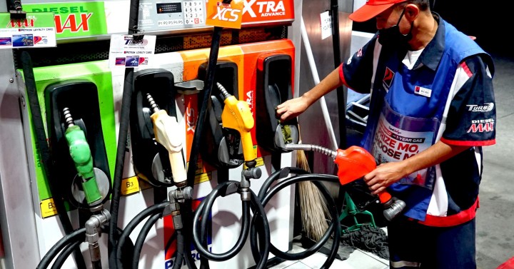 Oil price hike looms after U.S. airstrikes