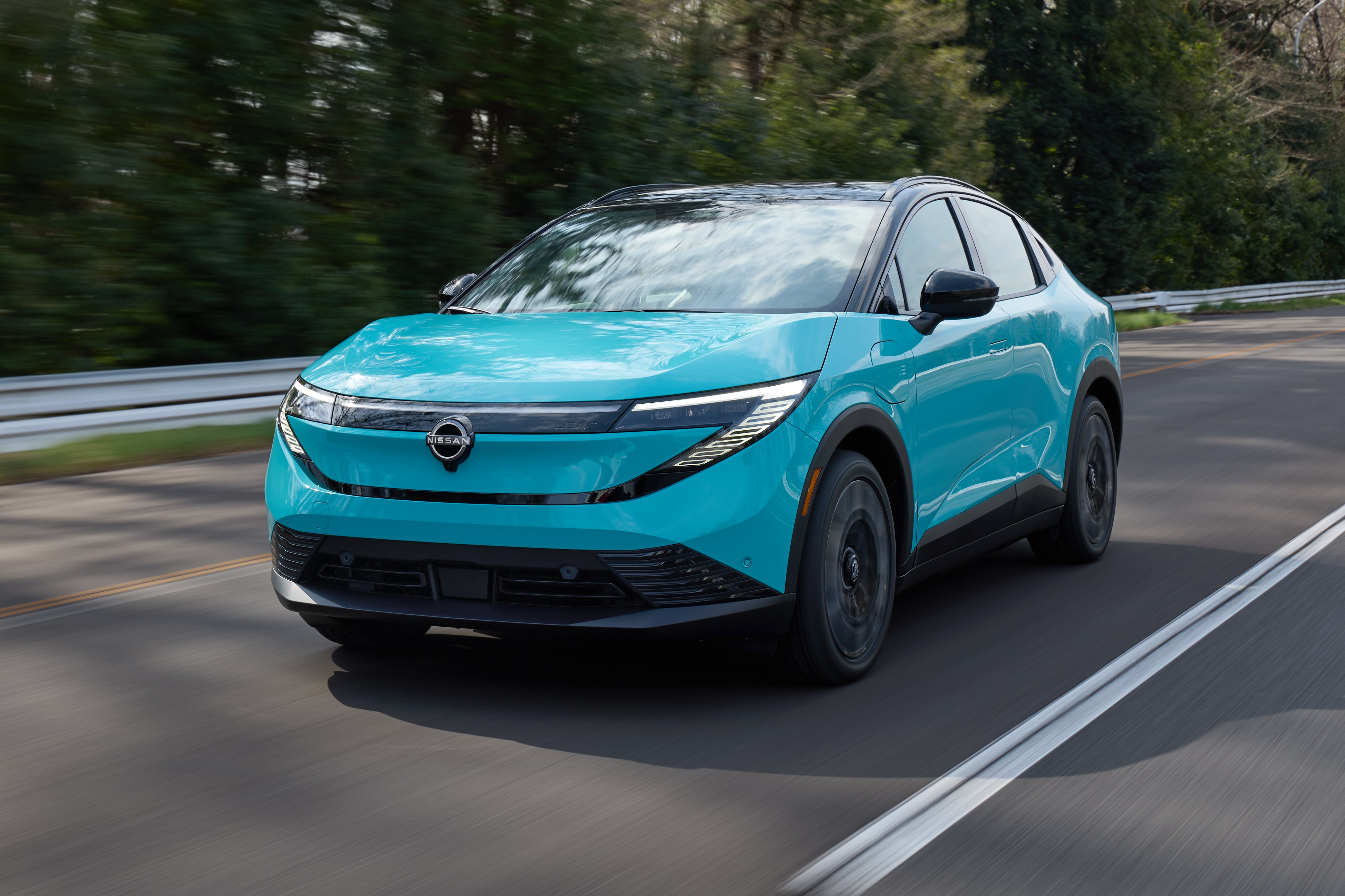 Nissan upgrades the LEAF