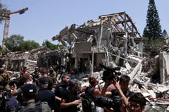 Iran responds with wave of missiles