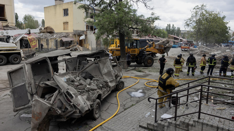 Russian Kyiv strike claims five, says Ukraine