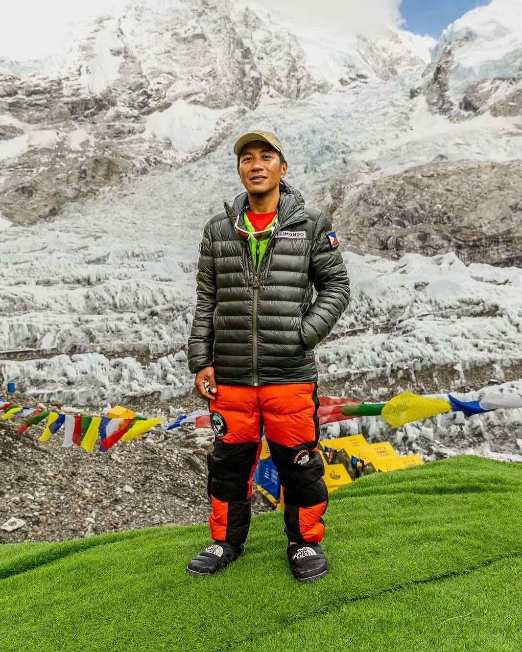 Mountaineer Miguel Mapalad.