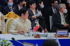 Phl calls for calm, backs diplomacy