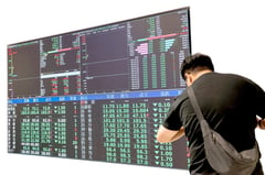 Bourse rallies with sentiment recovering