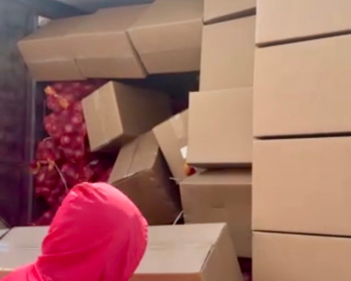 DA cracks down on P2-M red onion smuggling