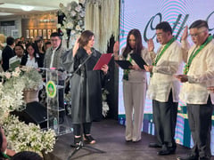 Alelee Aguilar takes oath as Las Piñas top councilor