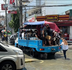 Free rides offered to stranded commuters