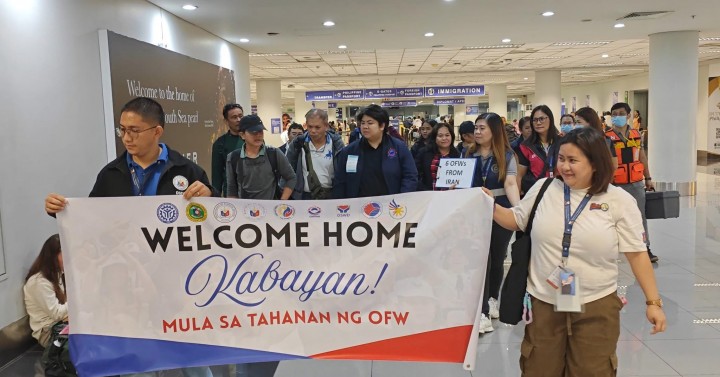 6 OFWs repatriated from Iran get aid