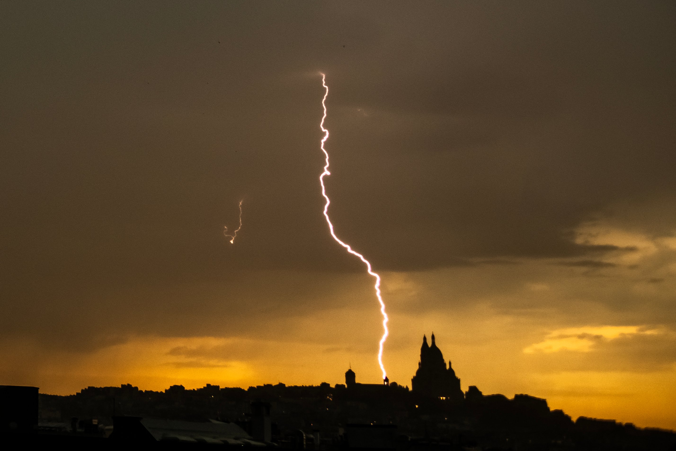 Lightning strikes kill 3, injure 1 in Misamis Oriental