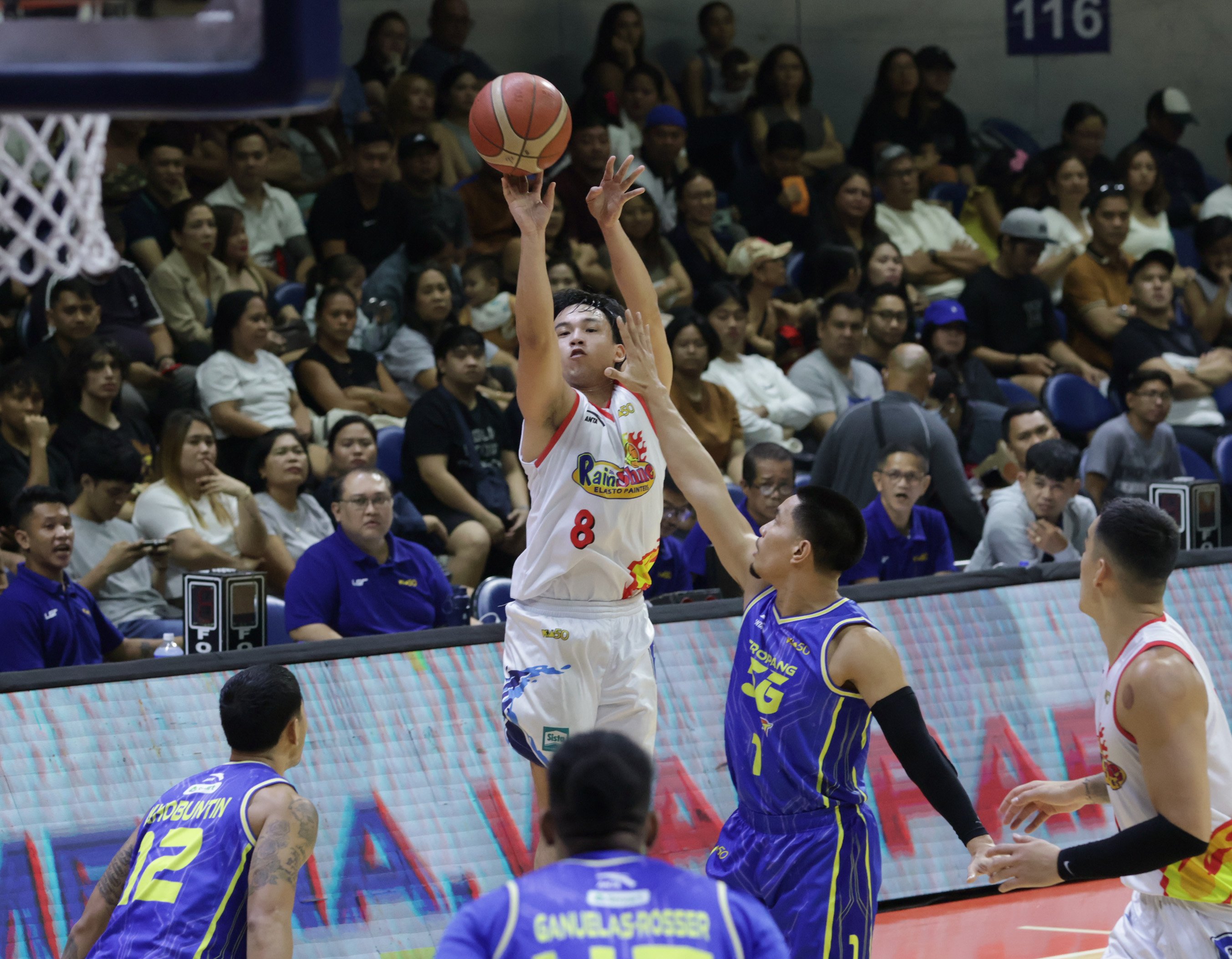 Rain or Shine blows out TNT to cut semis series deficit, 2-1