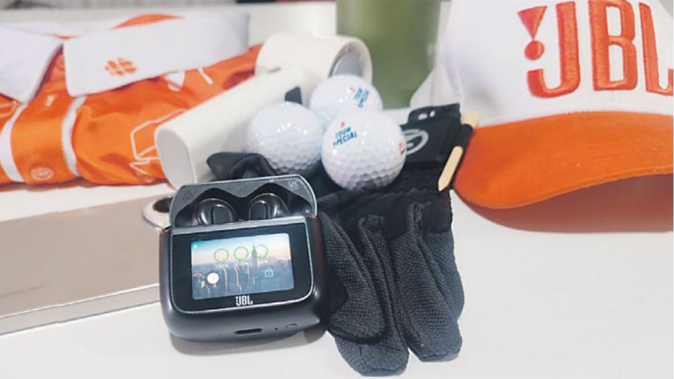 Meet the JBL tour PRO 3: Your Ultimate Travel Companion