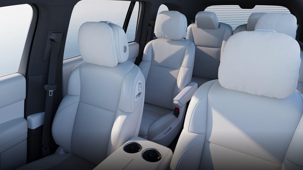 EACH seat in the Li L9 feels more like a lounge chair, with massage, ventilation, and heat built in.