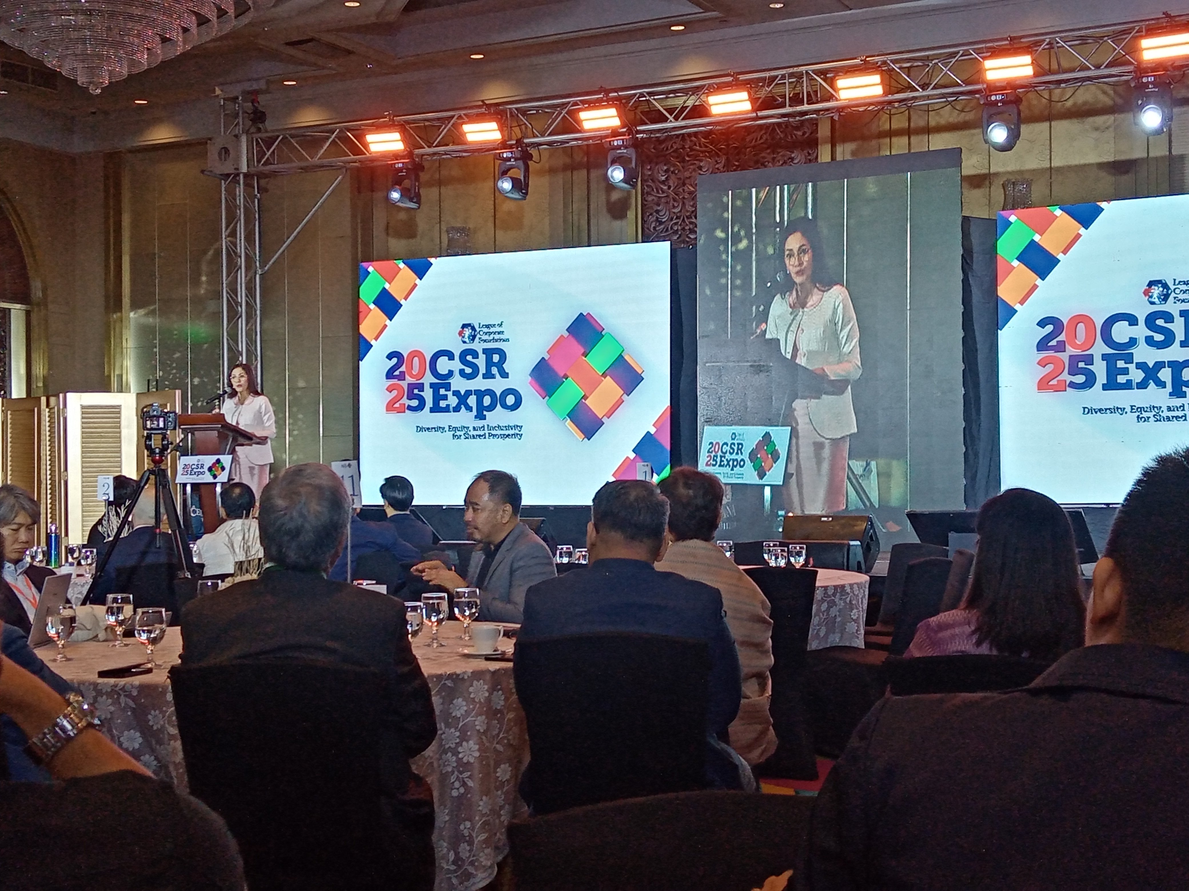 Senator Risa Hontiveros speaks at the 2025 CSR Conference and Expo at Dusit Thani.