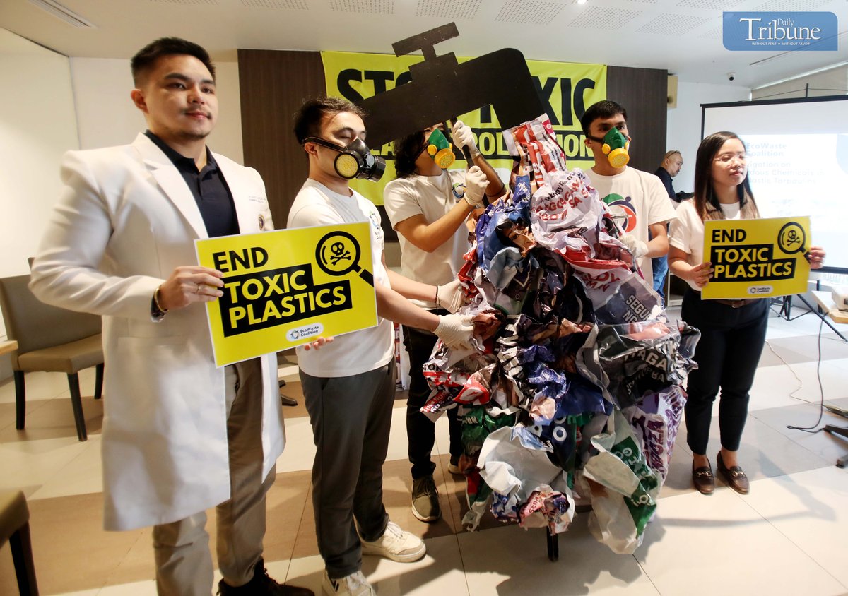 At a press conference in Quezon City marking Plastic-Free July, toxics watchdog EcoWaste Coalition revealed that polyvinyl chloride (PVC) tarpaulins used in the recent midterm elections contain hazardous industrial chemicals that pose serious risks to human health and the environment. The group called for stronger local and international regulations to eliminate the use of such toxic substances in plastic products.