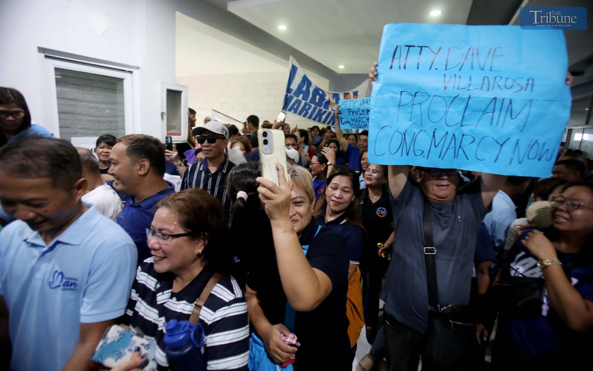 Hundreds of supporters of newly elected Marikina 1st District Representative Marcy Teodoro gathered outside the Marikina Comelec office on Tuesday, awaiting his official proclamation following the final and executory order from the Comelec en banc