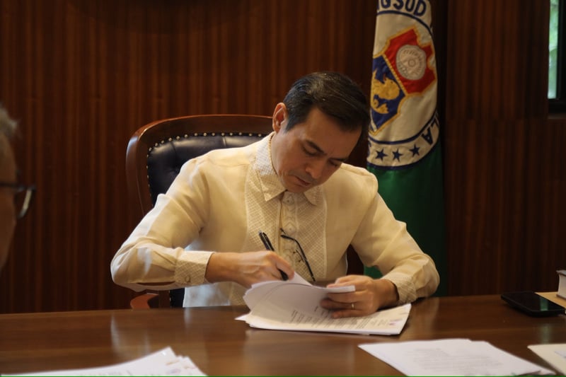 Isko vows more housing investments