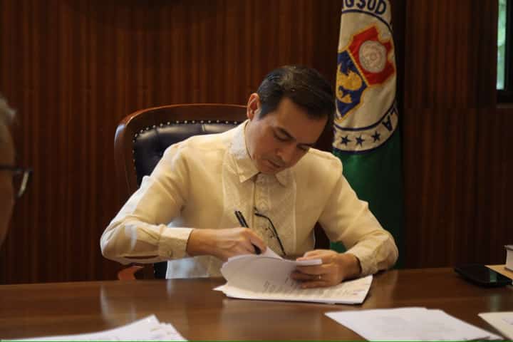 Isko vows more housing investments
