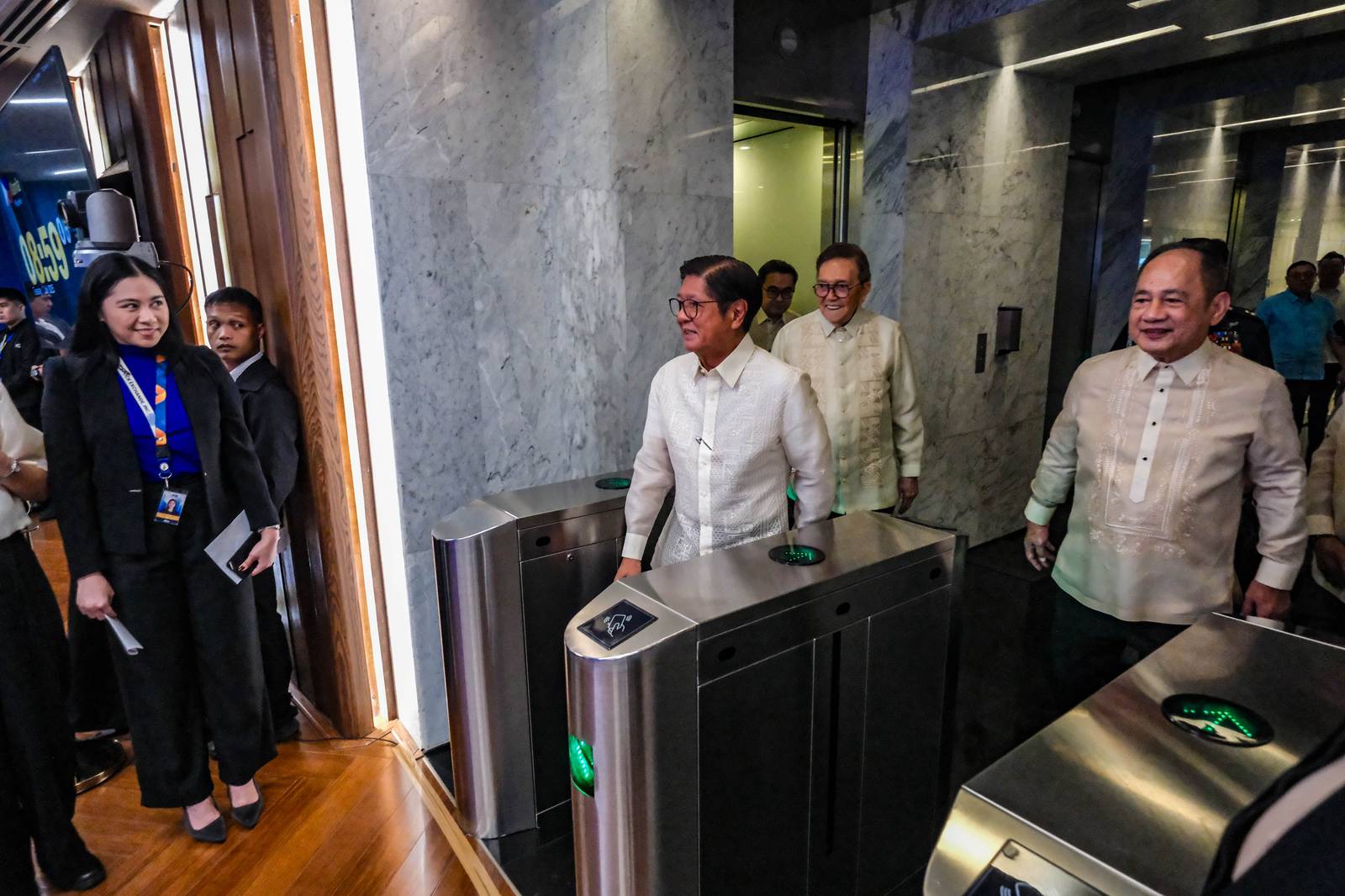 PRESIDENT Ferdinand R. Marcos Jr. leads the bell-ringing ceremony at the Philippine Stock Exchange in Taguig City on July 1, 2025, marking the implementation of the Capital Markets Efficiency Promotion Act (CMEPA). This landmark law slashes the stock transaction tax from 0.6% to 0.1%, significantly boosting the competitiveness of the Philippine market within the ASEAN region. The President was joined by key figures including Sen. Sherwin Gatchalian, OSAPIEA Sec. Frederick D. Go, Finance Sec. Ralph Recto, PSE Chairman Jose T. Pardo,  PSE President and CEO Ramon S. Monzon, Ma. Vivian Yuchengco, Retired Chief Justice Teresita Leonardo-De Castro, Atty. Marilyn Victorio-Aquino, and business tycoons Hans Sy, Tessie Sy Coson, Ramon Ang, among others.
