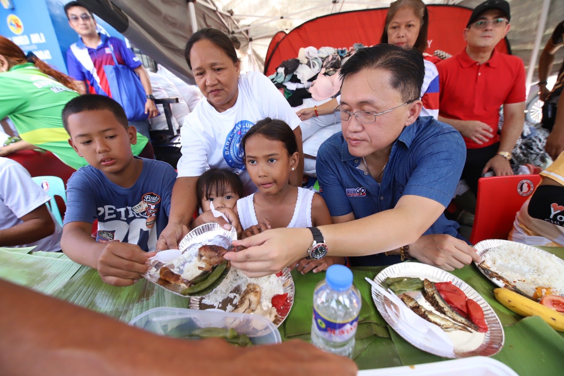 Go rallies support for fire-hit Manila families