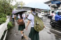 EDCOM2 urges review of remote learning as class suspensions widen learning gaps