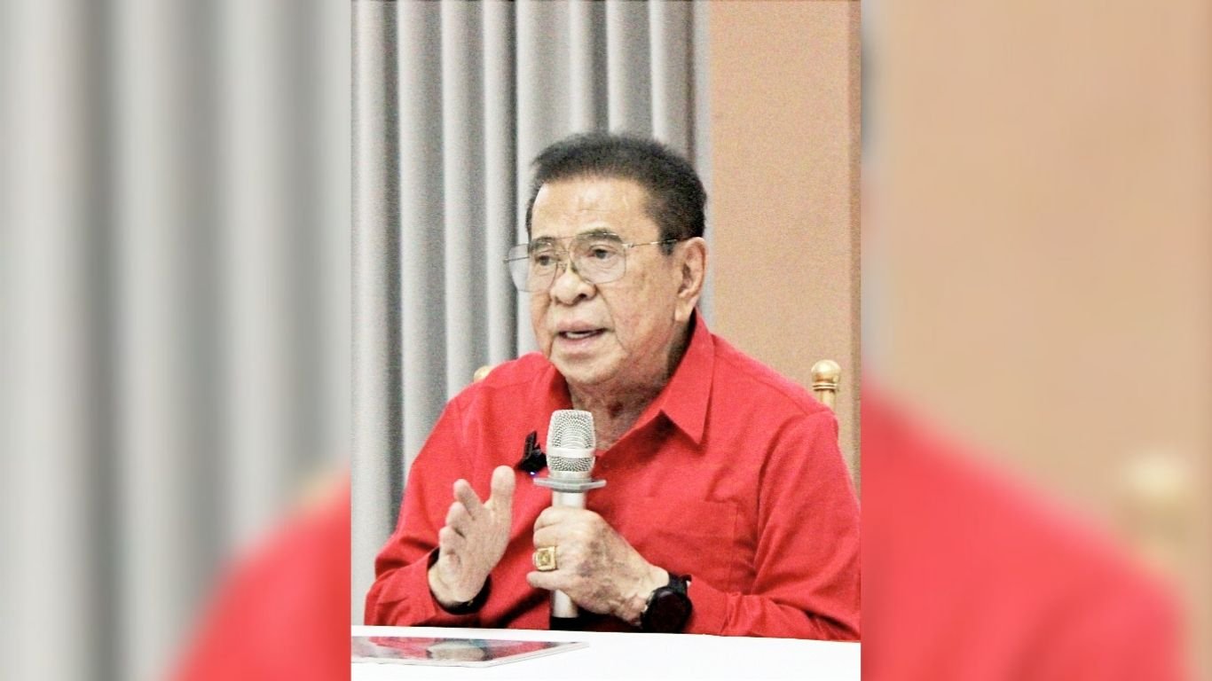 Chavit filing more raps vs ex Narvacan mayors