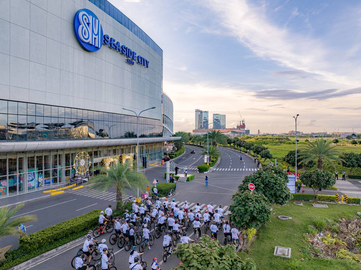 Cyclists gather at SM Seaside City Cebu, championing greener, healthier urban mobility.