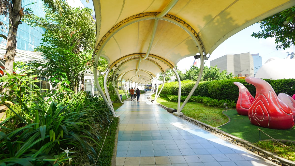 SM North EDSA houses the first Sky Garden in an SM mall, highlighting endemic plants and water features that bring nature onto a rooftop.