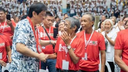 Negros farmers get land, debt relief