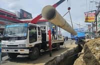 WORKERS install a large pipe as part of Villar-led PrimeWater Infrastructure Corp.’s ongoing transmission line extension project in San Jose del Monte, Bulacan. Senator Mark Villar on Saturday clarified that he has no ownership or involvement in the operations of PrimeWater Infrastructure Corp.
