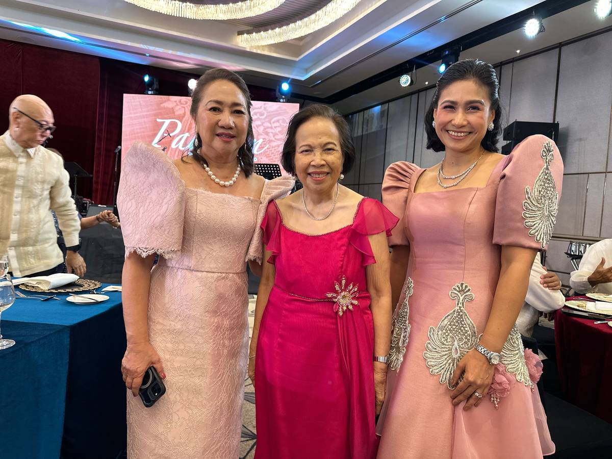 Carmen Soriano-Diano, Marie Soriano Tionko and Lea Tionko-Imperial.