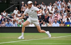 Sinner demolishes Martinez to reach Wimbledon last-16