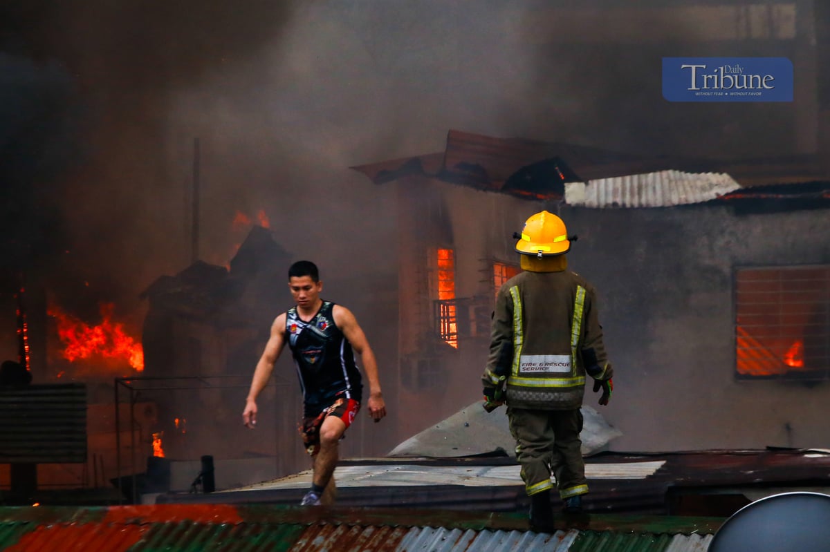 Fire hits residential community in Mandaluyong City