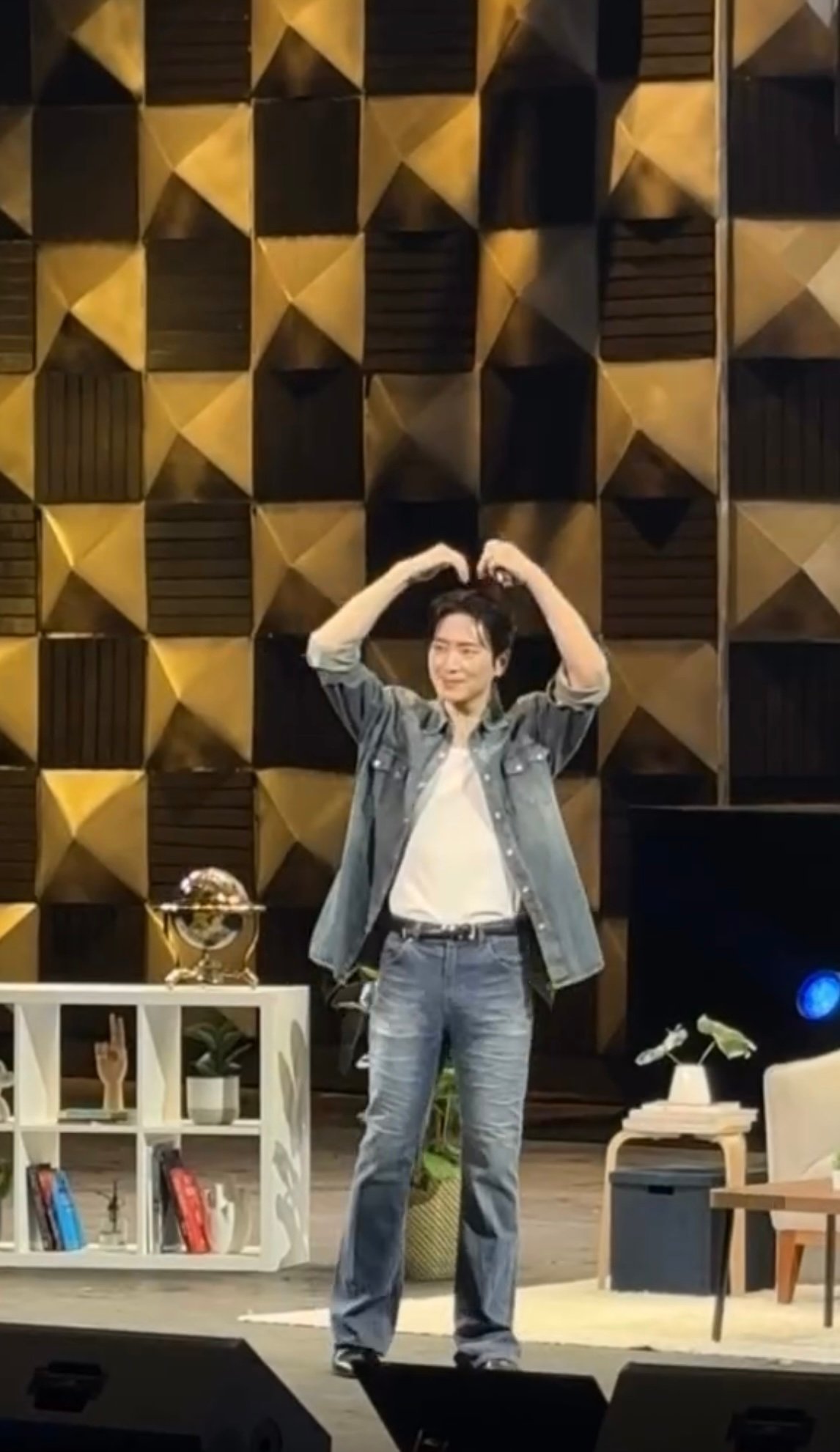 K-POP star Lee Jun Hyuk.