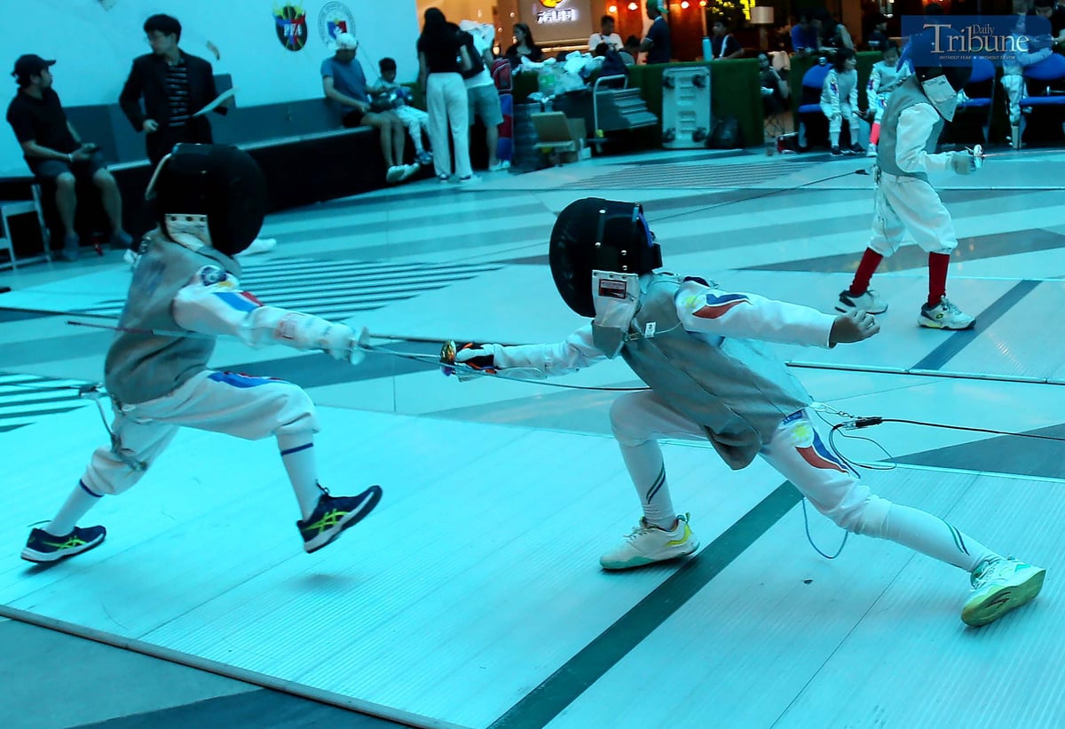 (July, 05 2025) On Saturday July 05, 2025, the Participants fencing compete closely during the 2nd leg of the Minime and veterans Philippine Fencing competition at Araneta City Cubao. the competition that spearheaded by Philippine Fencing Association. Photo/Analy Labor