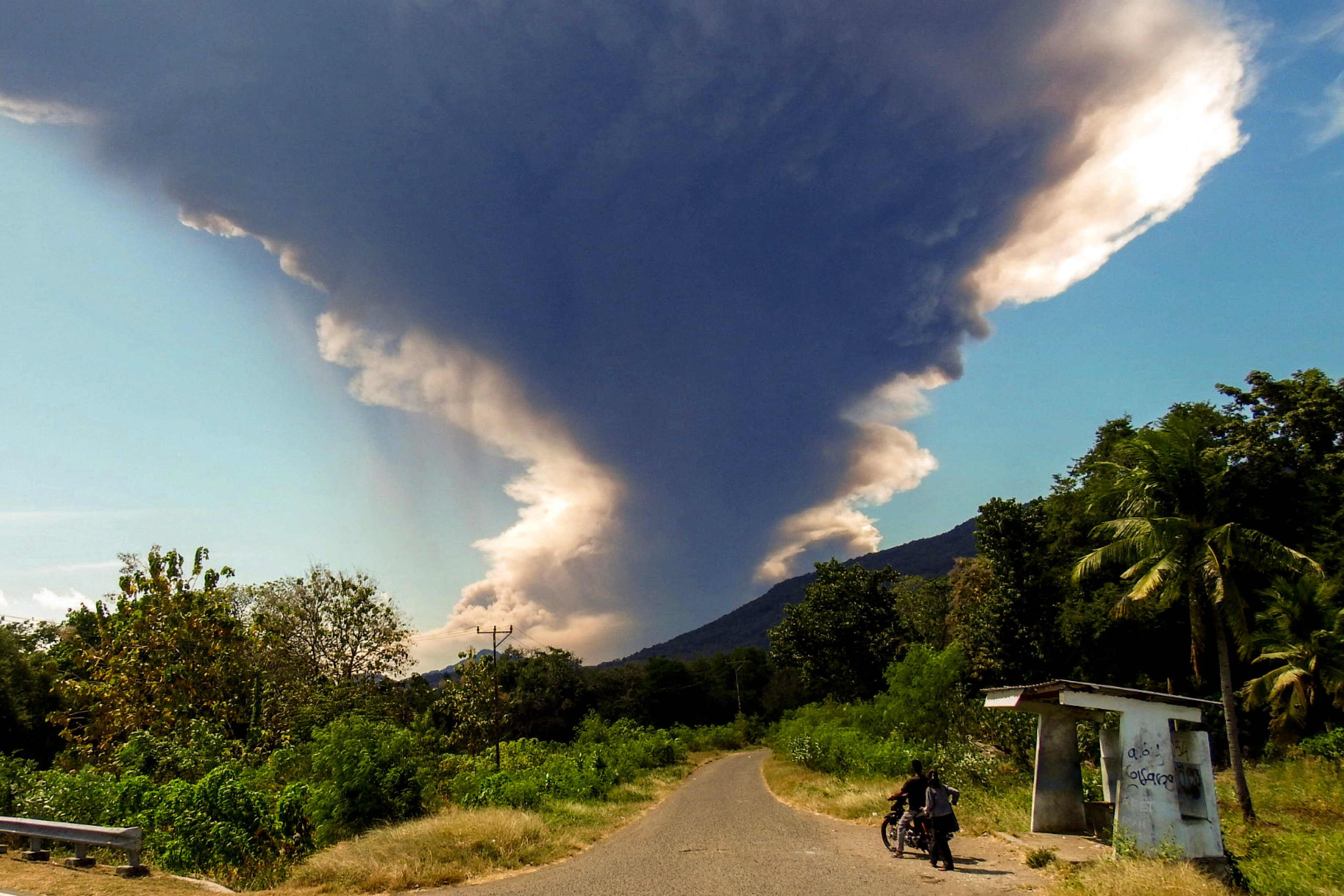 Indonesia volcano spews ash tower
