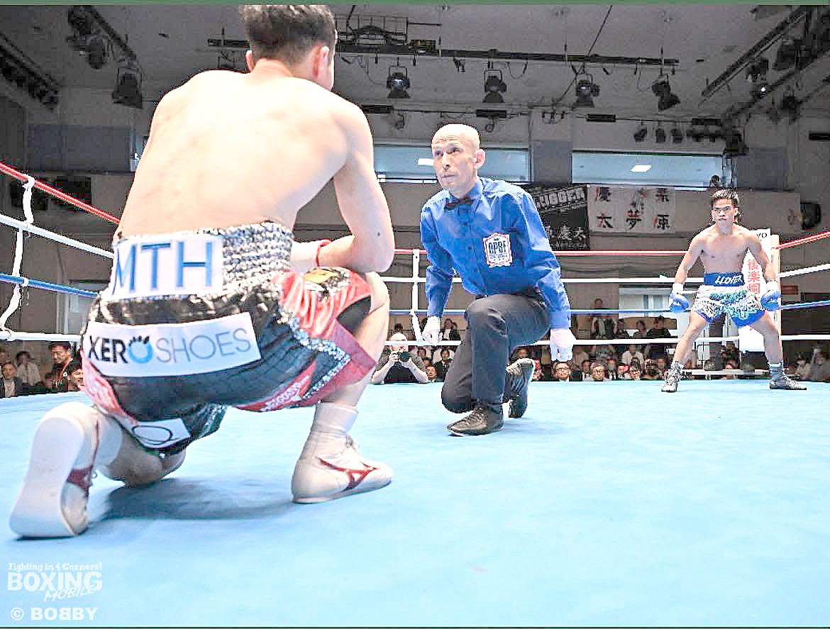 Llover collides with Panamanian puncher
