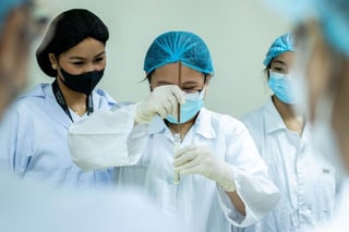 FEU produces 3 topnotchers in MedTech exams