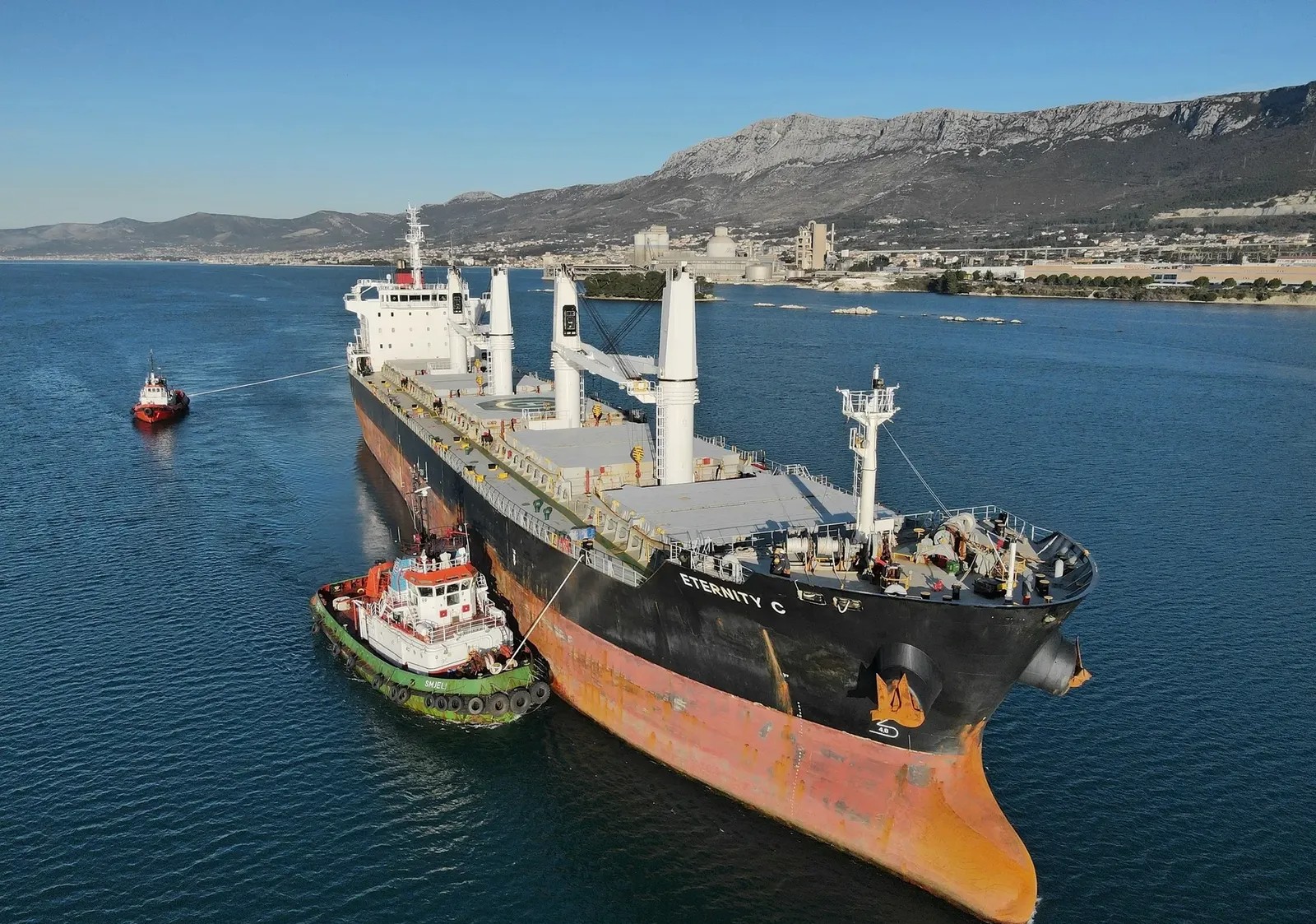 DMW verifying reports of 3 Filipinos killed in Red Sea ship attack