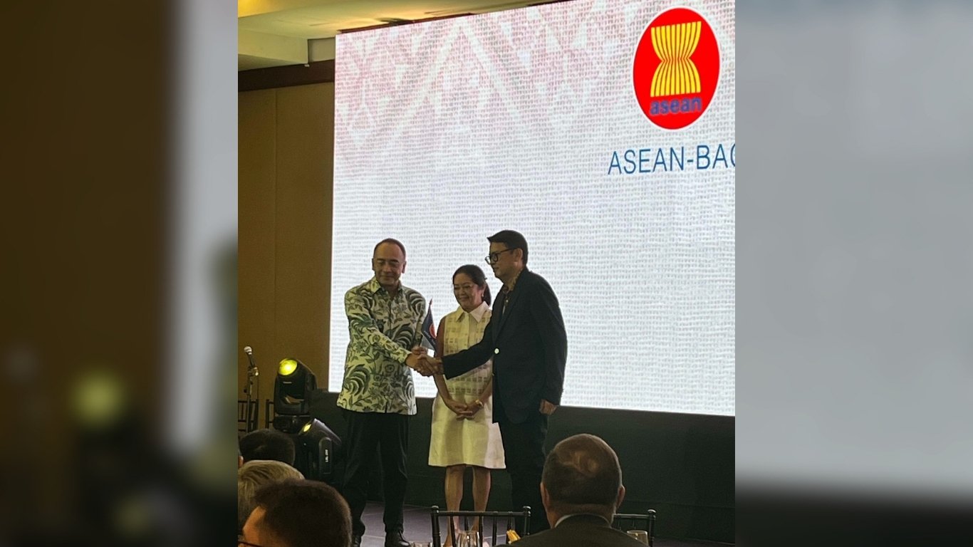 FL graces ASEAN-BAC Manila retreat