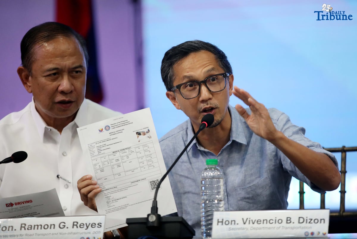 (July, 10 2025) In line with the vision of President Ferdinand Marcos Jr. to shift all government transaction in the digital platform, Dotr secretary Vince Dizon and dict secretary Henry Aguda lead dotr asec Dioscoro Reyes, dotr usec Ramon Reyes, dict usec David Almirol and lto acting asec Greg Pua launch the LTO’s online driver’s license renewal system at the LTO main office in Quezon City on Thrusday, July 10, 2025. Photo/Analy Labor