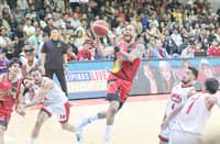 CHRIS Ross displays his competitive spirit in leading San Miguel Beer to a bruising 100-93 win over Barangay Ginebra in Game 7 of their PBA Philippine Cup best-of-seven semifinal series late Wednesday.