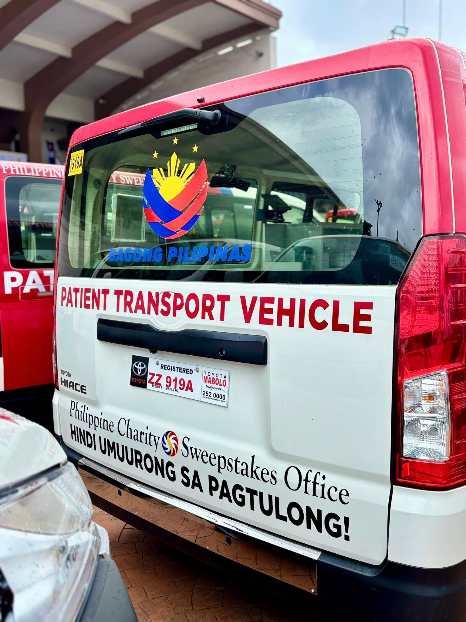 Pampanga hails new ambulances as ‘lifesavers’