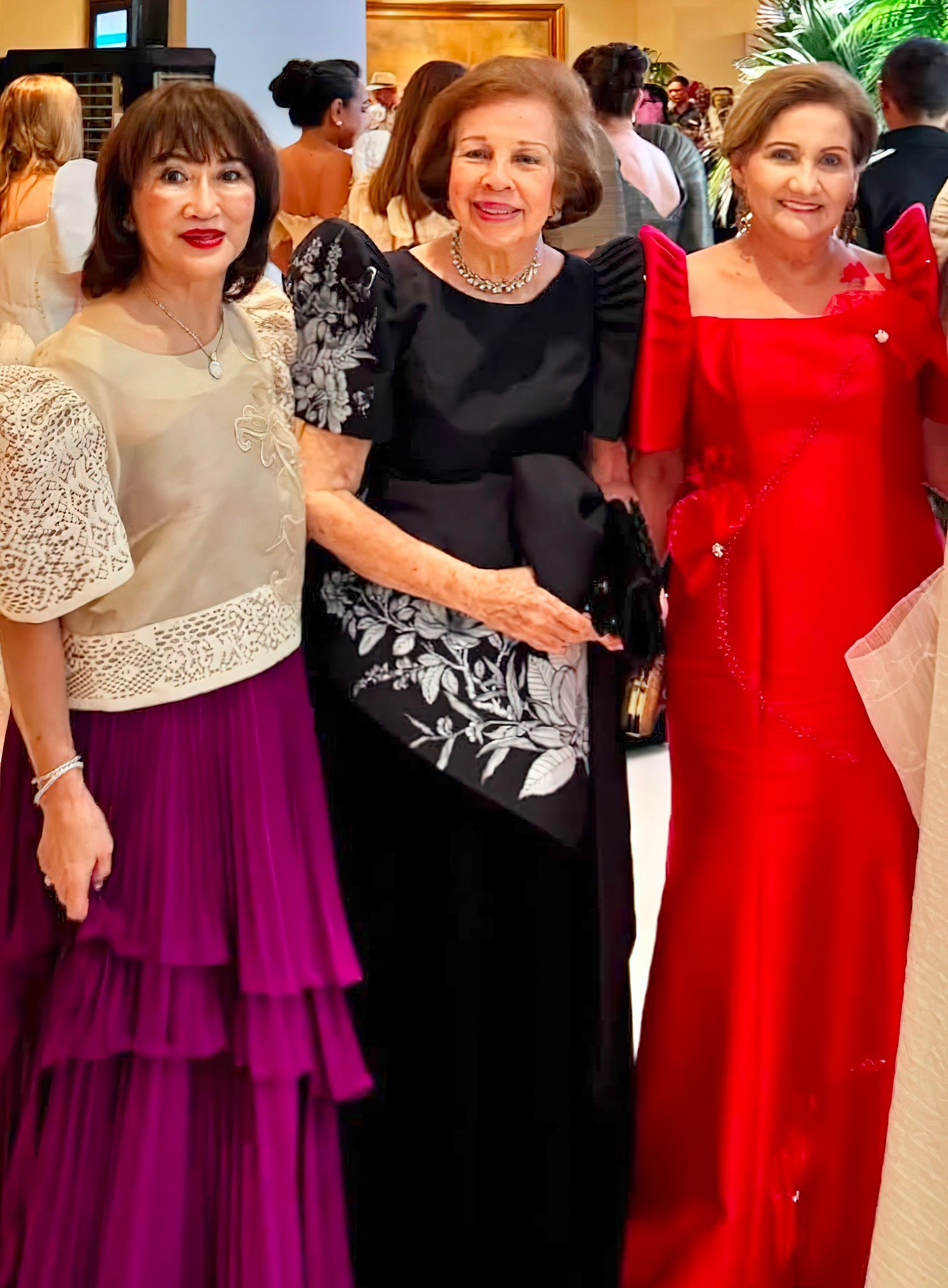Helen Yap, Rosebud Sala and Daily Tribune’’s Honey Jarque Loop.